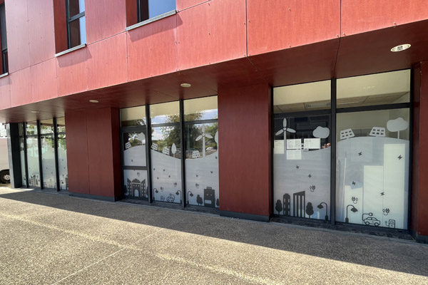 Vitrophanie sticker vitrine sur mesure